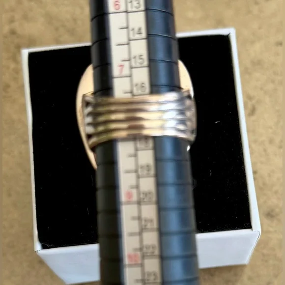 Silpada Vintage Sterling Silver Tumbled Turquoise Ring 16.3 Grams Size - 8 - Picture 5 of 6